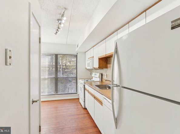 413 Shawmont Avenue A, Philadelphia PA 19128