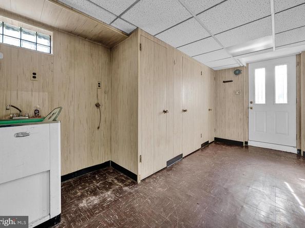 8305 Strahle Place, Philadelphia PA 19111