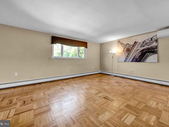 8305 Strahle Place, Philadelphia PA 19111