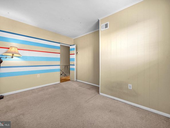 8305 Strahle Place, Philadelphia PA 19111