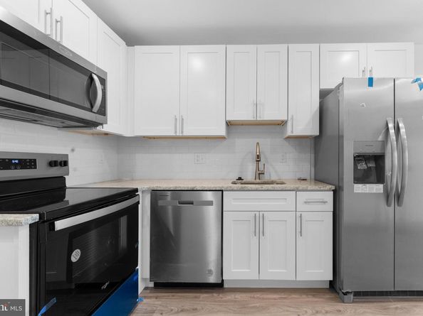 917 N 43rd Street, Philadelphia PA 19104