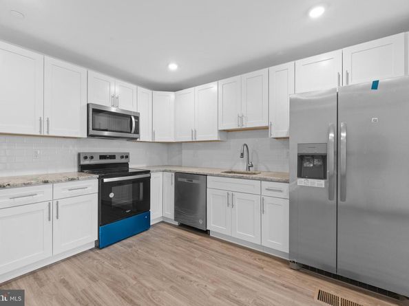 917 N 43rd Street, Philadelphia PA 19104