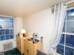 313 S 16TH Street, Philadelphia PA 19102