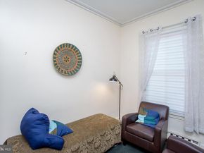 313 S 16TH Street, Philadelphia PA 19102