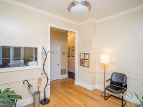 313 S 16TH Street, Philadelphia PA 19102