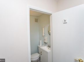 313 S 16TH Street, Philadelphia PA 19102