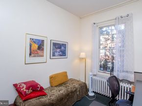 313 S 16TH Street, Philadelphia PA 19102