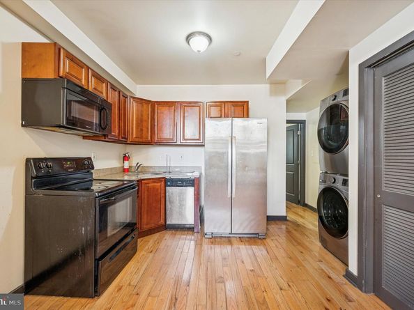 1812 W Montgomery Avenue, Philadelphia PA 19121