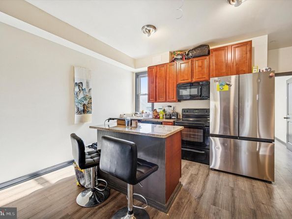 1812 W Montgomery Avenue, Philadelphia PA 19121