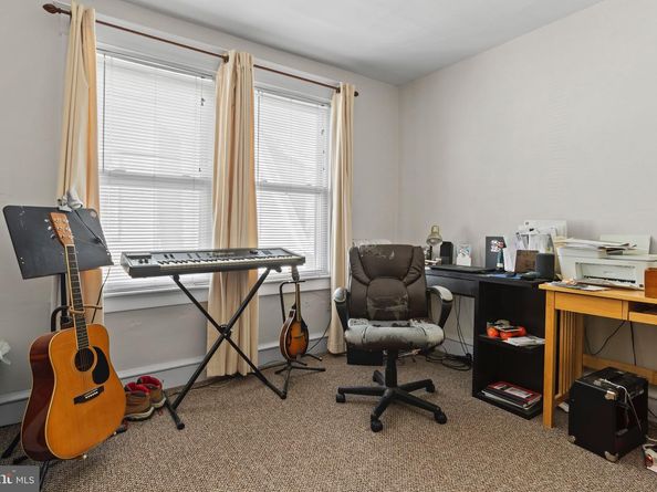 317 N Llanwellyn Avenue, Glenolden PA 19036