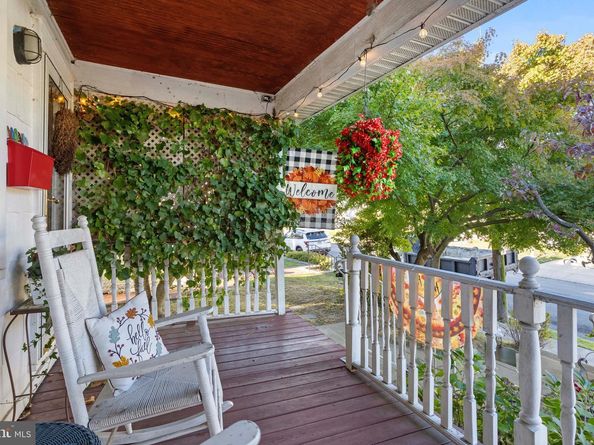 317 N Llanwellyn Avenue, Glenolden PA 19036