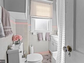 317 N Llanwellyn Avenue, Glenolden PA 19036