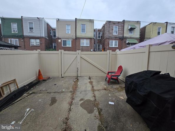 4222 O Street, Philadelphia PA 19124