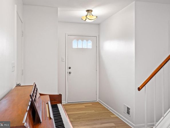 12807 Scranton Court, Herndon VA 20170