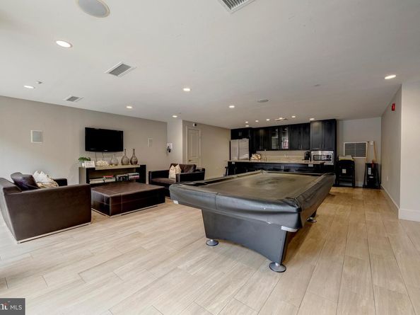 1600 Clarendon Boulevard W108, Arlington VA 22209