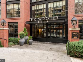 1600 Clarendon Boulevard