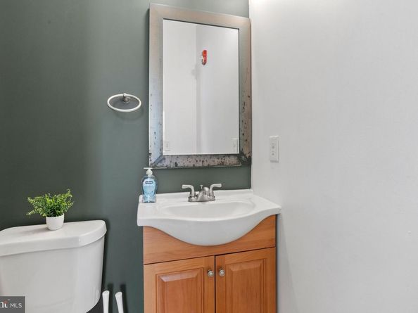 2255 N 12TH Street, Philadelphia PA 19133