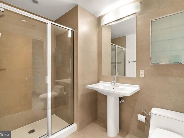 1133 14TH Street NW 703, Washington DC 20005