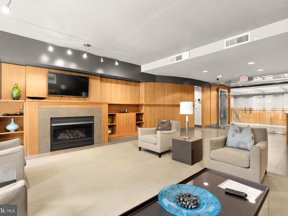 1133 14TH Street NW 703, Washington DC 20005