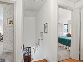 216 Heatherwood Road, Glenside PA 19038