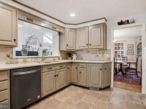 216 Heatherwood Road, Glenside PA 19038