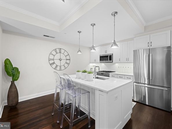 4915 Hampden Lane 109, Bethesda MD 20814