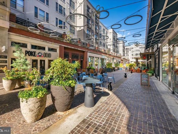 4915 Hampden Lane 109, Bethesda MD 20814