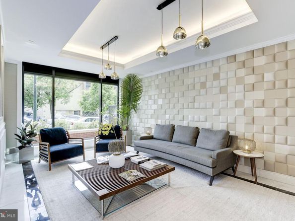 4915 Hampden Lane 109, Bethesda MD 20814