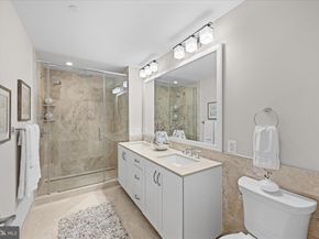 4915 Hampden Lane 109, Bethesda MD 20814