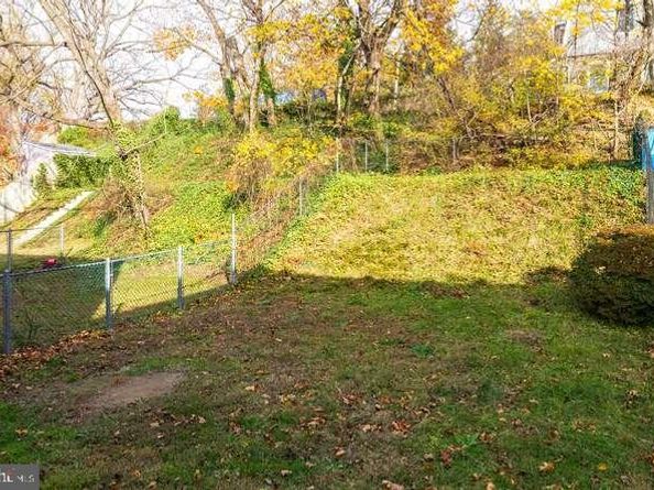 7521 Valley Avenue, Philadelphia PA 19128