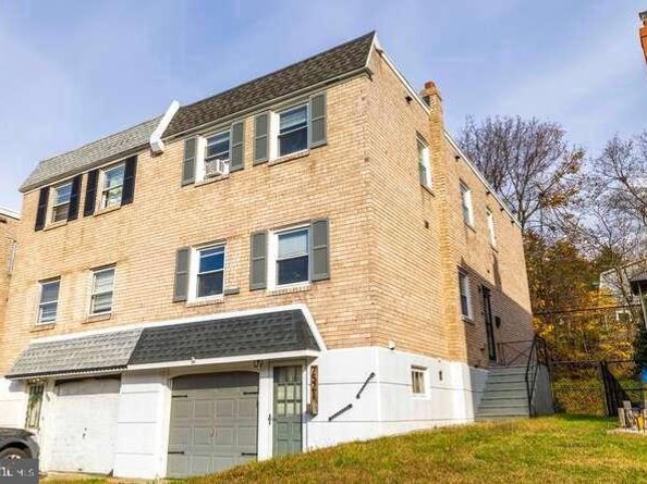 7521 Valley Avenue, Philadelphia PA 19128