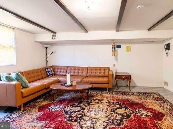 7521 Valley Avenue, Philadelphia PA 19128