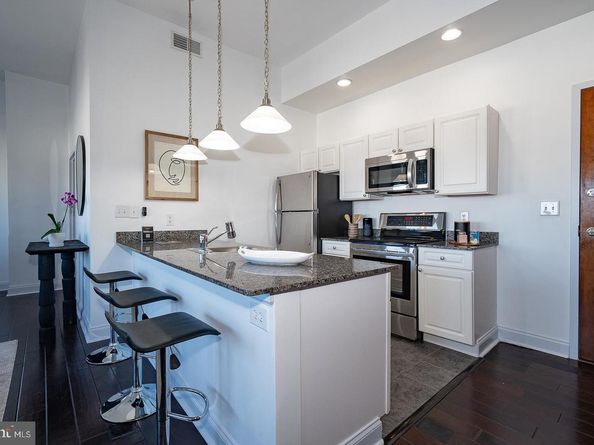 1001 Chestnut Street 705E, Philadelphia PA 19107