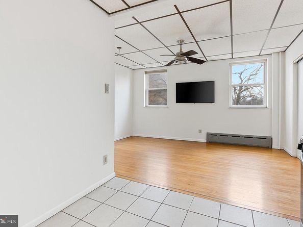 1337 E Snyder Avenue, Philadelphia PA 19148