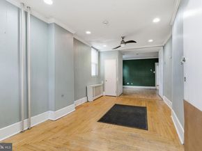 1337 E Snyder Avenue, Philadelphia PA 19148