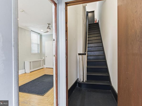 1337 E Snyder Avenue, Philadelphia PA 19148