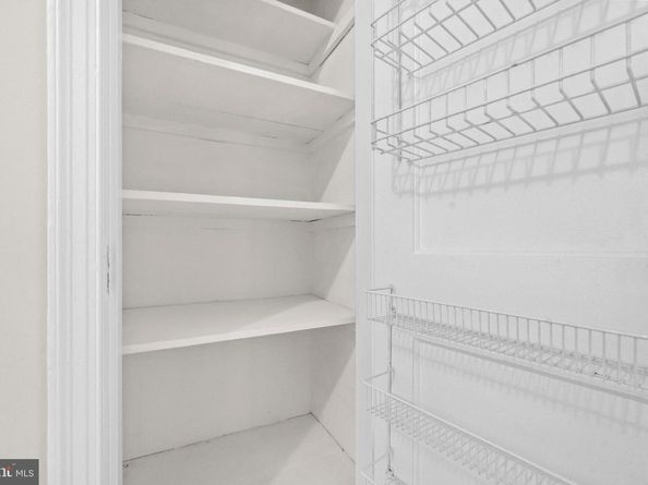 1400 S Edgewood Street S 527, Arlington VA 22204