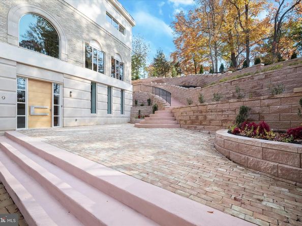 4509 Foxhall Crescent NW, Washington DC 20007