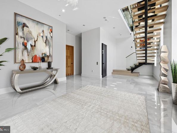 4509 Foxhall Crescent NW, Washington DC 20007