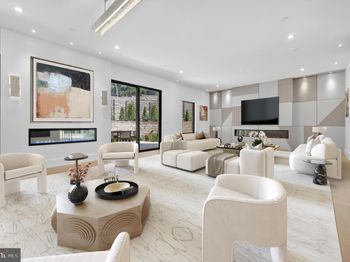 4509 Foxhall Crescent NW