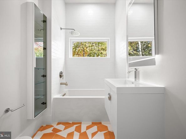 4509 Foxhall Crescent NW, Washington DC 20007