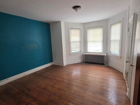 5713 N 12TH Street, Philadelphia PA 19141