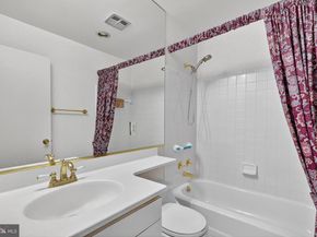 7416 Hallcrest, Mclean VA 22102