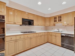 7416 Hallcrest, Mclean VA 22102