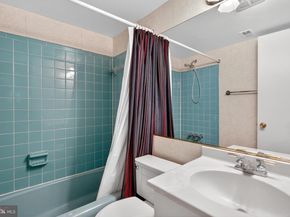 7416 Hallcrest, Mclean VA 22102