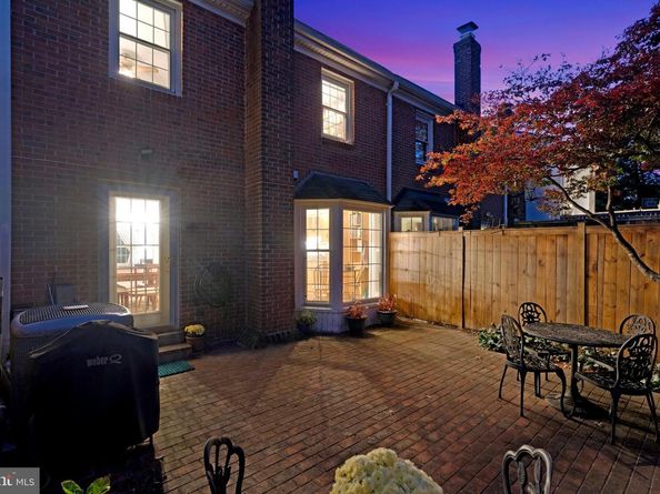 6628 Mclean Court, Mclean VA 22101