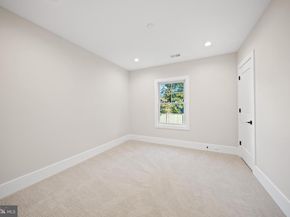 600 29TH Road S, Arlington VA 22202