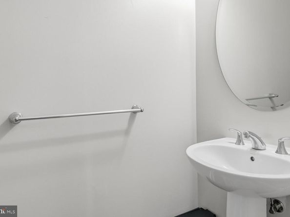 401 Lakeview Court, King Of Prussia PA 19406