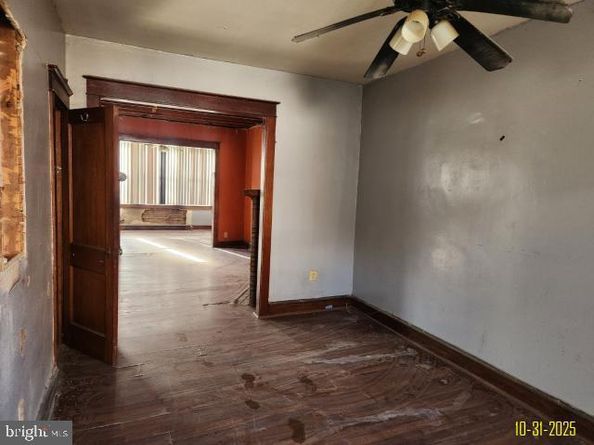 71 Burnside Avenue, Sharon Hill PA 19079