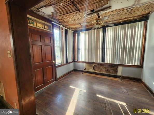 71 Burnside Avenue, Sharon Hill PA 19079